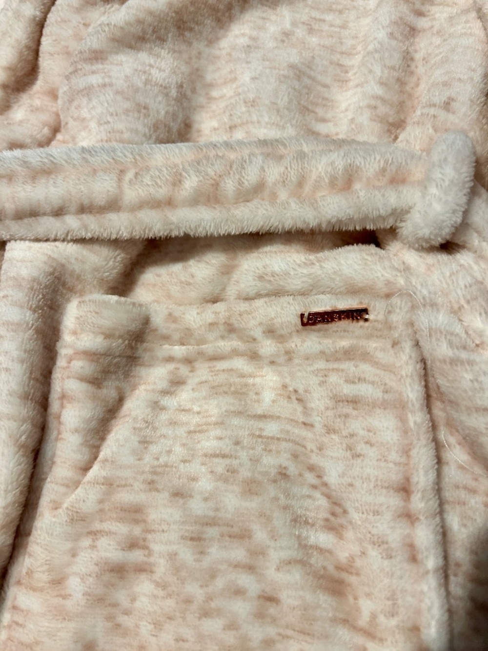 Danskin Fluffy “Get Cozy” Robe - Picture 5 of 6